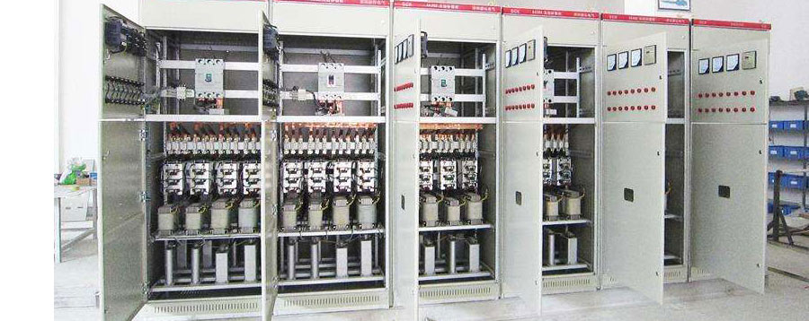 電力電容器串l聯(lián)電抗器現(xiàn)場圖
