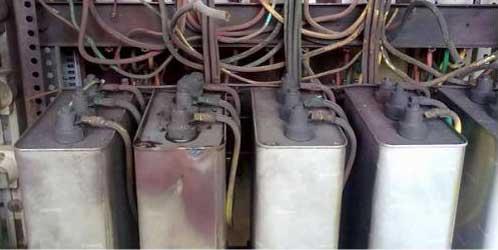 電力電容器鐵質(zhì)外殼被腐蝕