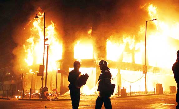 著火事故現(xiàn)場
