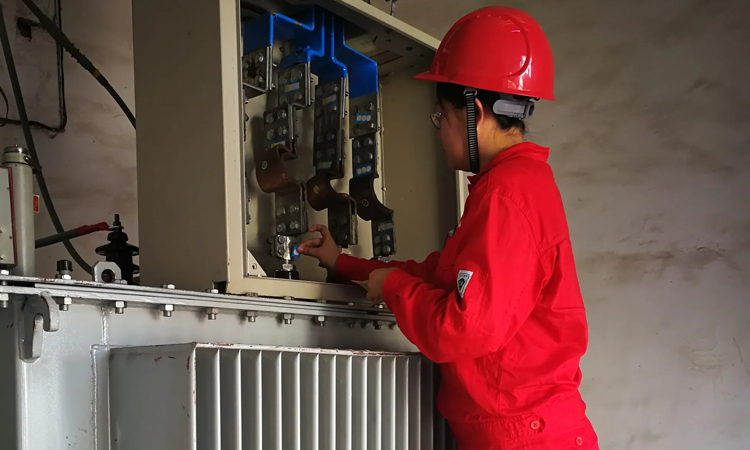 不同安裝位置對(duì)電力電容器的影響