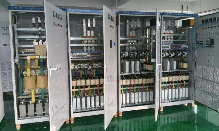如何在有諧波的環(huán)境中用電力電容器補(bǔ)償無功