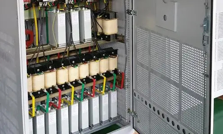 低壓電容器串聯(lián)電抗器后需要注意的3個問題