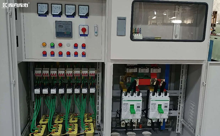 電流互感器