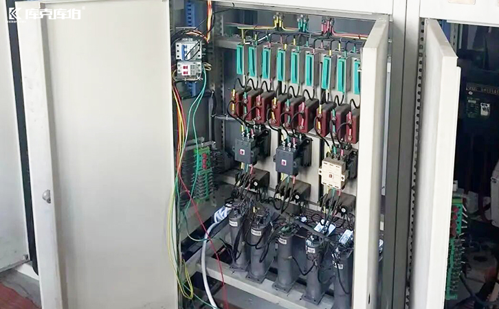 電力電容器