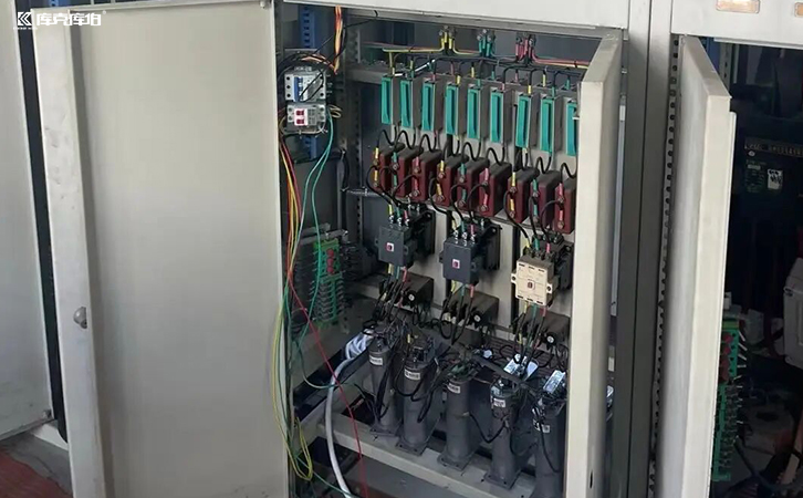 電力電容器